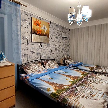 2 Bedroom Apartment Metro Vasilkovskaya Киев Екстериор снимка